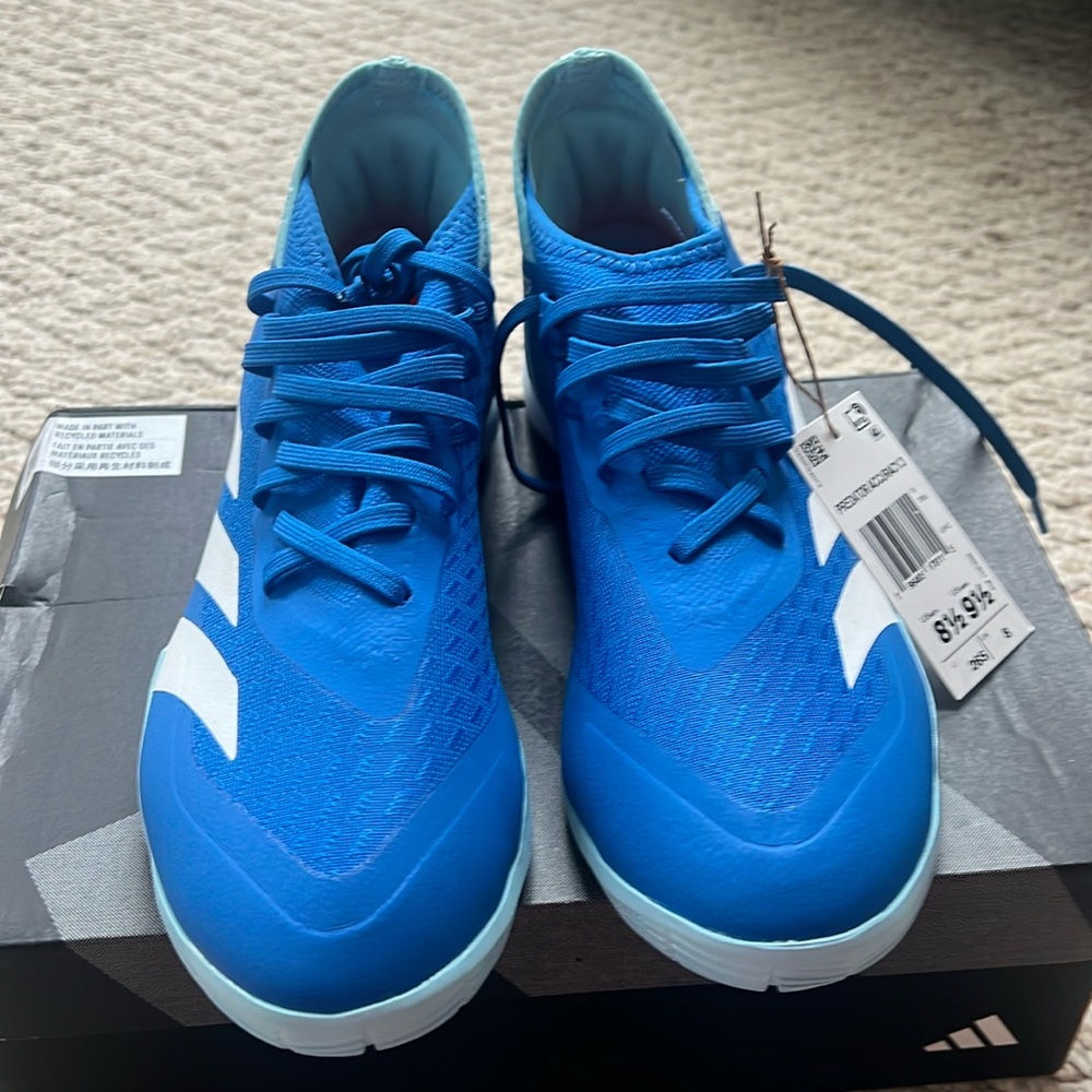 Adidas unisex sneakers